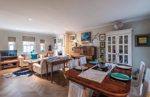 Askew House | Charming Chiswick Home