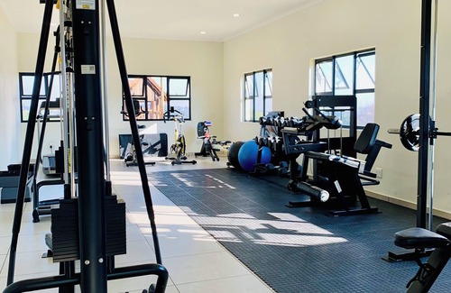 Greater Johannesburg Metropolitan Area Apartment | Charming City Apartment with Modern Comforts perfect for an urban retreat