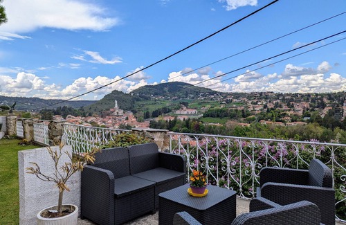 Espaly-Saint-Marcel Cottage | Charming Cottage with Private Pool and Garden in Peaceful Espaly-Saint-Marcel