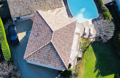 Nages-et-Solorgues Villa | Charming country house with swimming pool