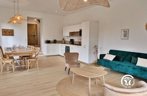 Saint-Denis-d'Anjou Cottage | Charming countryside house for 9 guests in Saint-Denis-d'Anjou