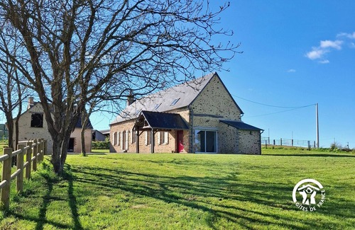 Saint-Denis-d'Anjou Cottage | Charming countryside house for 9 guests in Saint-Denis-d'Anjou