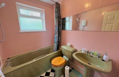 Mumbles House | Charming Coastal Cottage Near Mumbles with Garden Pass the Keys