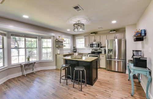 Niceville House | Charming Coastal Home: 6 Mi to Choctawhatchee Bay!