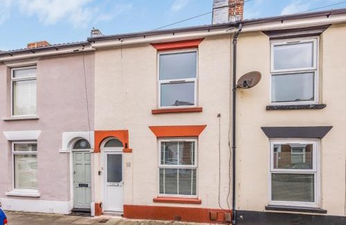 Southsea House | Charming Coastal Southsea Home Pass The Keys