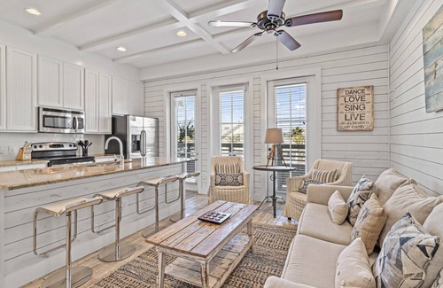 Cinnamon Shore Condo | Charming Condo@Cinnamon Shore w/Access to Beach, Pools & More Amenities!