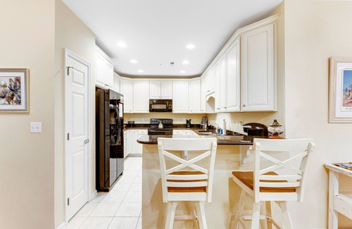Sun Ridge Condo | Charming condo near the pool with hot tub & tennis