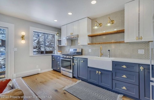 Snowmass Village Condo | Charming Condo overlooking the Roaring Fork River in Old Snowmass