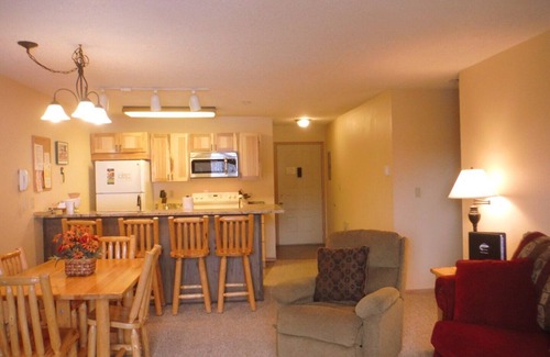 Whitefish Condo | Charming Condo with Mountain Rustic Decor
