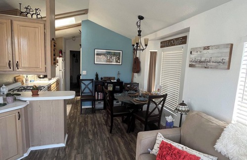 Desert Hot Springs Cottage | Charming Cottage Tiny Home in quiet Hot Springs Resort & Pickleball Paradise