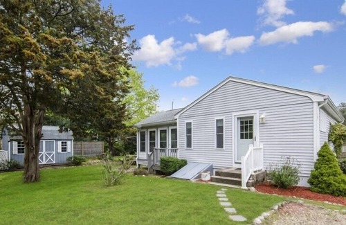 Kenyon House | Charming Cottage in Ocean Ridge
