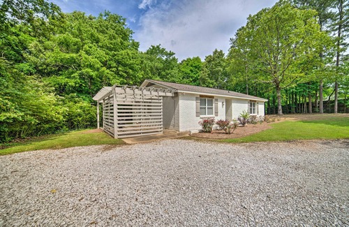 Oxford Cottage | Charming Cottage- 2 miles from Ole Miss Campus!