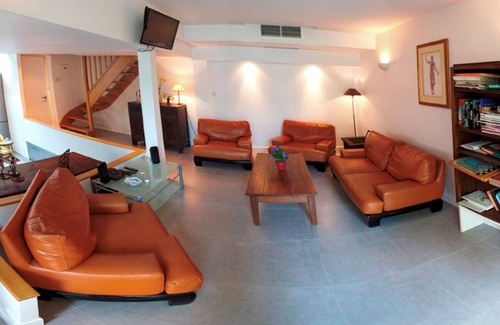 Paley House | Charming cottage 5 beds, park in authentic village near Fontainebleau