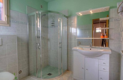 Avapessa Cottage | Charming cottage: 8 People 10 mins from the sea