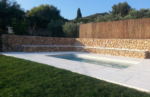 Roquevaire House | Charming cottage at the foot of the hills