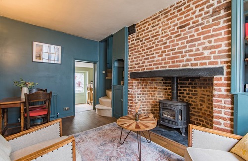 Deal Cottage | Charming cottage by the sea - Coop's Landing