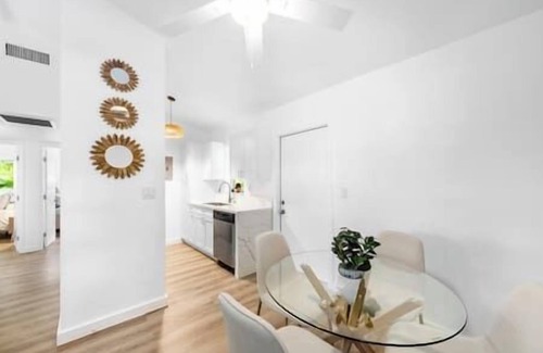 Coconut Grove House | Charming Cottage Coconut Grove