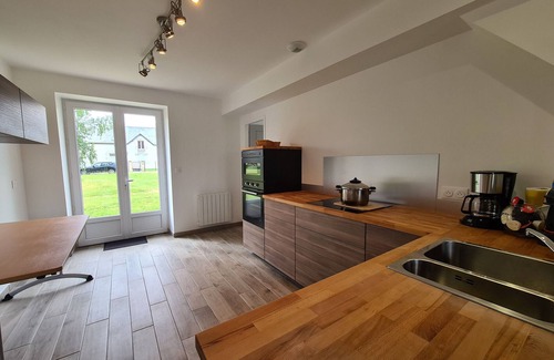 Montierchaume Cottage | Charming Cottage with Terrace & Garden in Quiet Village near Châteauroux