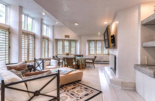 Cory House | Charming Cottage House