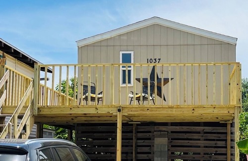 Dickinson House | Charming Cottage I on Dickinson Baynn