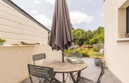 Asserac Cottage | Charming cottage in Assérac, near sea, private garden, wifi