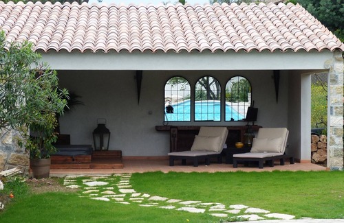 Peymeinade Cottage | Charming cottage in stone country house with sea and mountain views.
