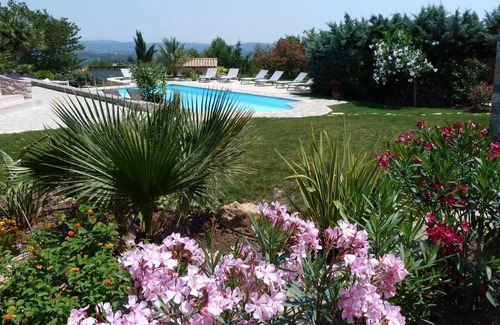 Peymeinade Cottage | Charming cottage in stone country house with sea and mountain views.