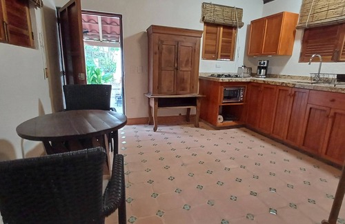 Playa Las Gatas Cottage | Charming cottage in gorgeous La Ropa Beach, Zihuatanejo