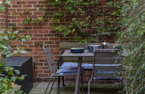 Deal Cottage | Charming cottage in the conservation area of Deal, sleeping 5 guests, pet friendly, seconds from the
