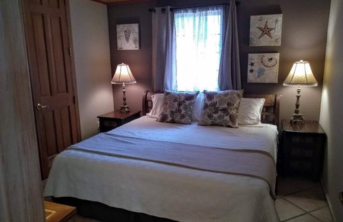 Plantation Cottage | Charming Cottage in Plantation