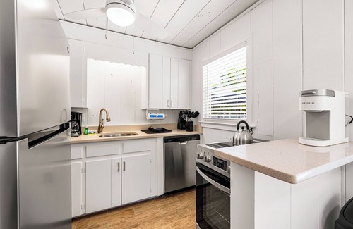Siesta Key Cottage | Charming Cottage Near Siesta Key Village!