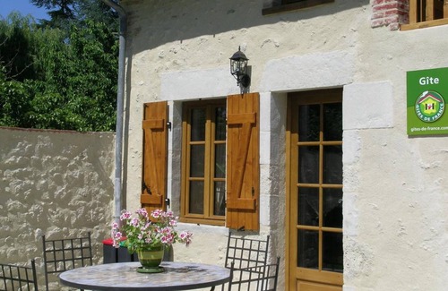 Barberier Cottage | Charming Cottage near St Pourçain - Renovated, Fireplace, Terrace, Pet Friendly