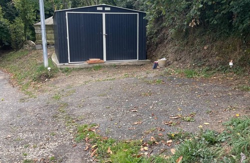 Avrilly House | Charming cottage on a secluded Mount