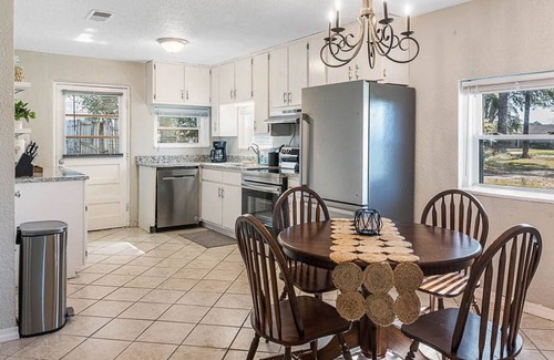 Grand Bay House | Charming Cottage on the Coast!