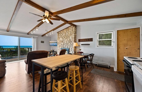 Sister Bay Cottage | Charming Cottage On The Shore Of Lake Michigan!