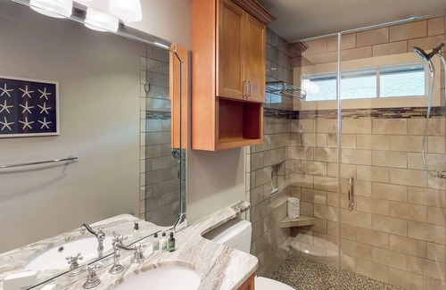 West Beach Cottage | Charming cottage with big deck - close to the beach, golf & tennis