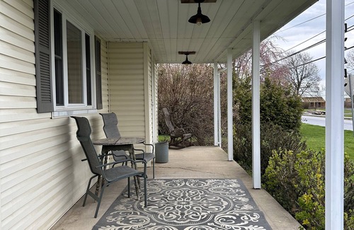 State College House | Charming Cottage with ample room for a Penn State family