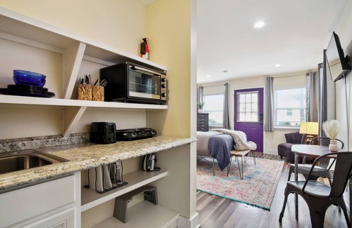 Milan Apartment | Charming cottage with WiFi and courtyard in delightful New Orleans