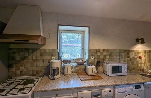 Nohant-Vic Cottage | Charming Cottage with Fireplace, Garden & WiFi Near Nohant