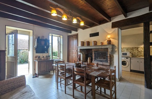 Nohant-Vic Cottage | Charming Cottage with Fireplace, Garden & WiFi Near Nohant