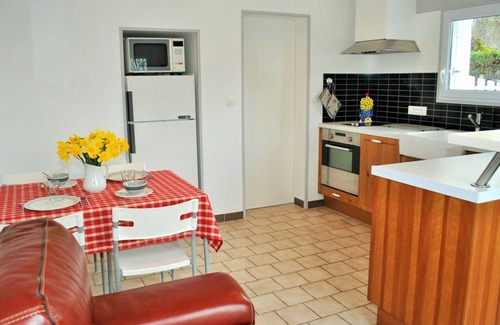 Limeray Cottage | Charming cottage with enclosed garden in Touraine