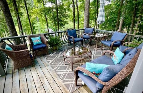 Cadiz House | Charming Cottage with Fire Pit and Barbecue in Cadiz, Kentucky