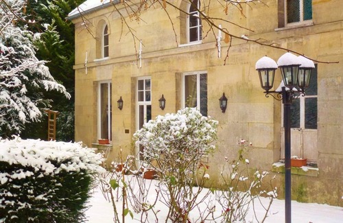 Mouy Cottage | Charming Cottage with Private Garden, Family Friendly, Near Historical Sites