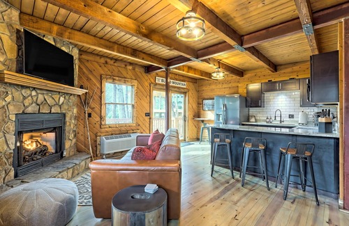 Blairsville Cottage | Charming cottages with serene mountain views w/firepit