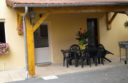 Montignac Cottage | Charming Country House Near Lascaux with Wi-Fi, BBQ, and Baby Equipment