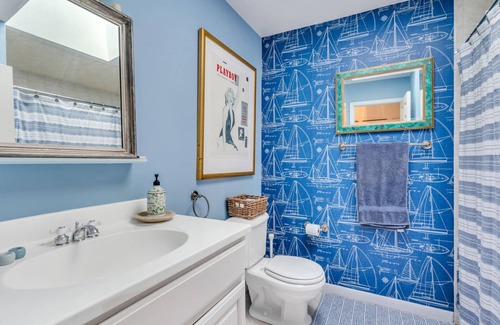 Sagaponack House | Charming Country Cottage, Large Pool, Close to Trails and Vineyards