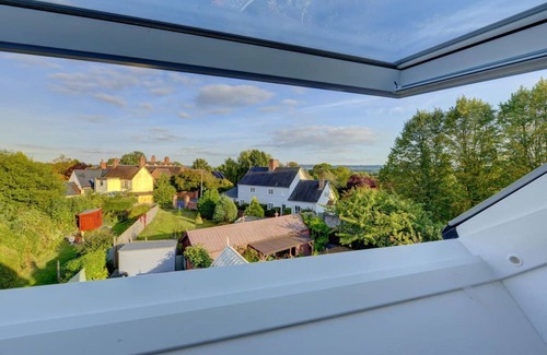 Kineton House | Charming Country Cottage near Cotswolds Sleeps 8 4 bathrooms Kineton Near M40 Gaydon - Inspire Homes