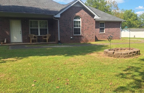 Smyrna House | Charming Country yet close to all 3-bedroom house with AC, WiFi in lovely Smyrna