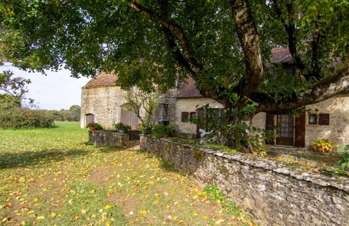 Archignac Cottage | Charming Countryside Cottage: Fireplace, Terrace, Near Sarlat & Lascaux 4