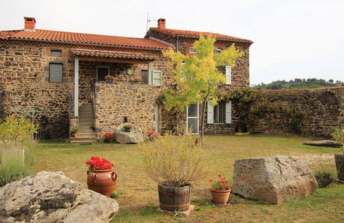 Lavaudieu Cottage | Charming Countryside Retreat with Terrace, Near Lavaudieu's Scenic Highlights